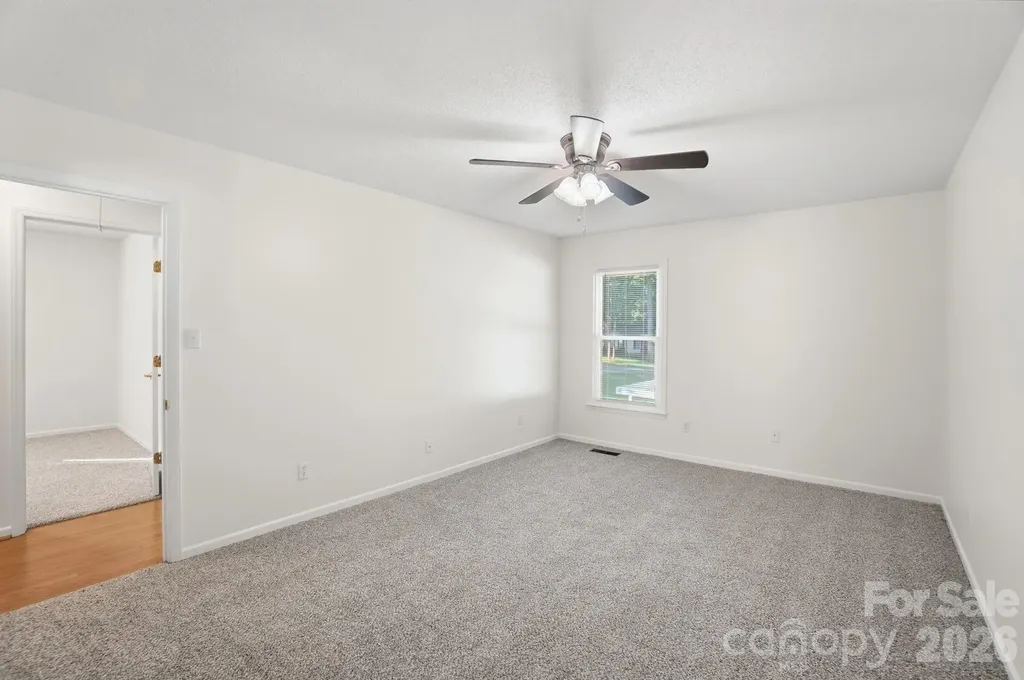 4604 Oakwood Circle Gastonia NC 28056