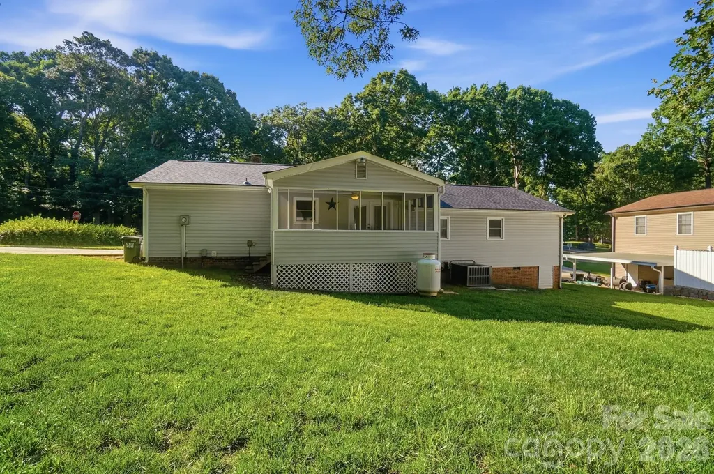4604 Oakwood Circle Gastonia NC 28056