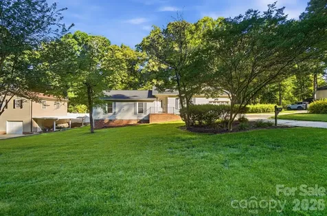 4604 Oakwood Circle Gastonia NC 28056