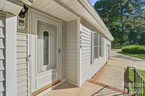 4604 Oakwood Circle Gastonia NC 28056