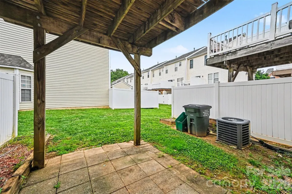 10946 Garden Oaks Lane Charlotte NC 28273