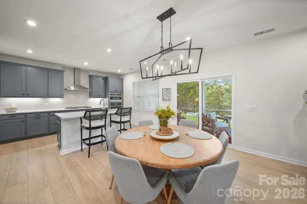 8114 Franklin Trail Street Charlotte NC 28227