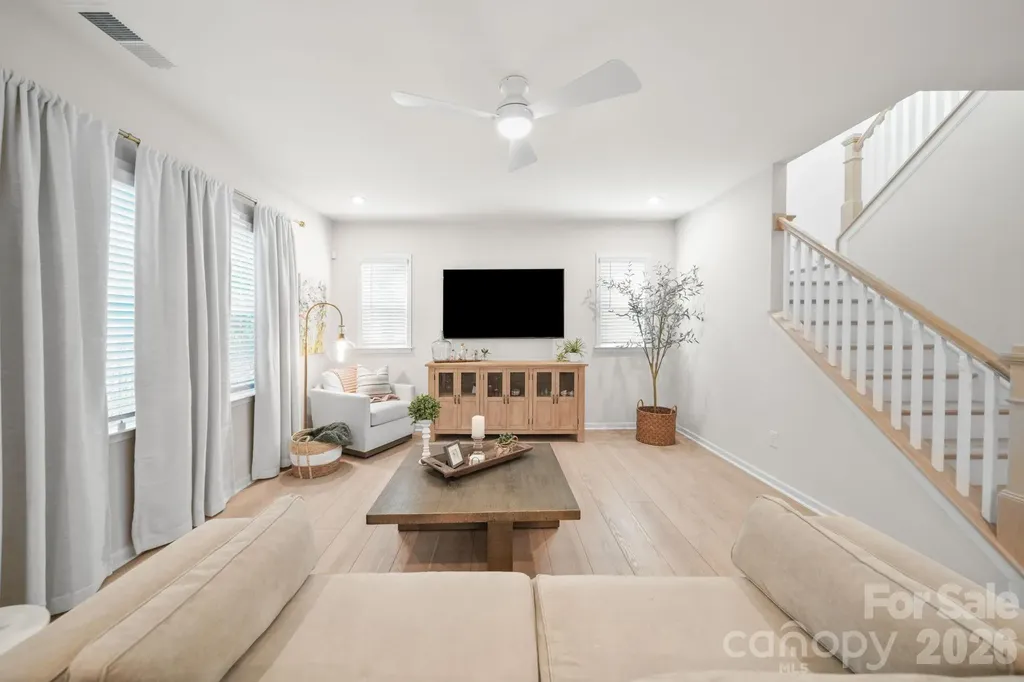 8114 Franklin Trail Street Charlotte NC 28227