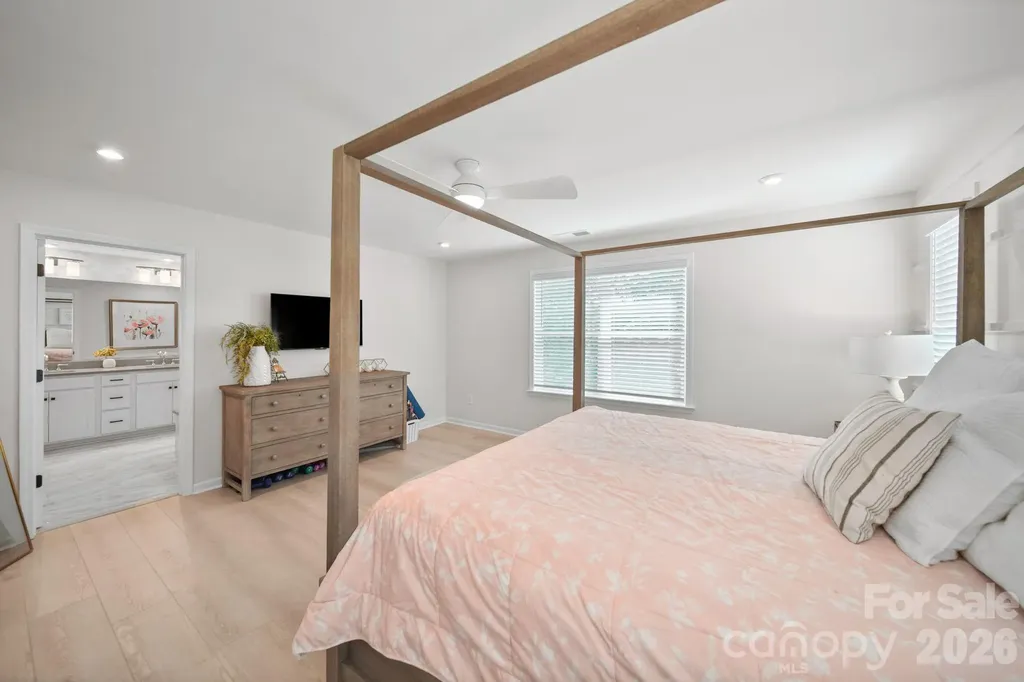 8114 Franklin Trail Street Charlotte NC 28227