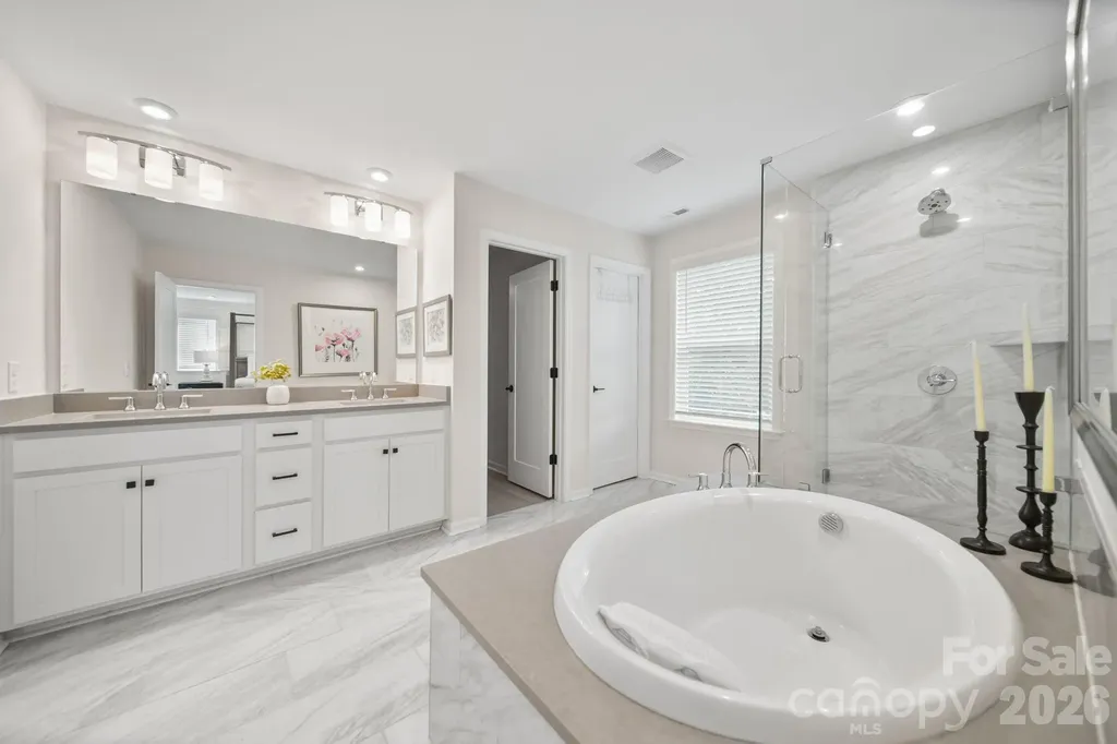 8114 Franklin Trail Street Charlotte NC 28227