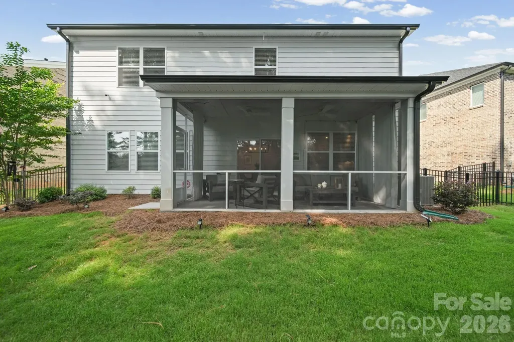 8114 Franklin Trail Street Charlotte NC 28227