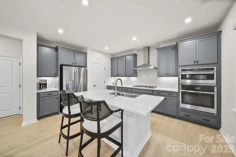 8114 Franklin Trail Street Charlotte NC 28227