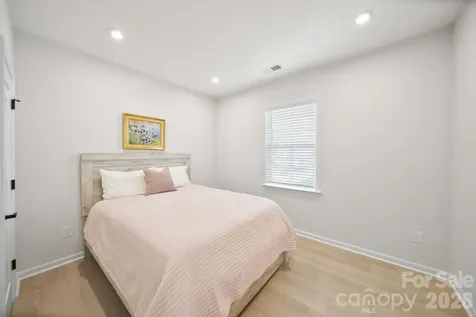 8114 Franklin Trail Street Charlotte NC 28227