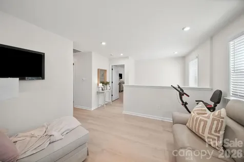 8114 Franklin Trail Street Charlotte NC 28227