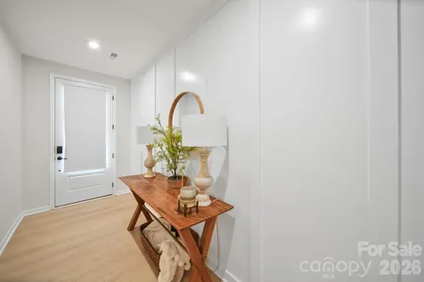 8114 Franklin Trail Street Charlotte NC 28227