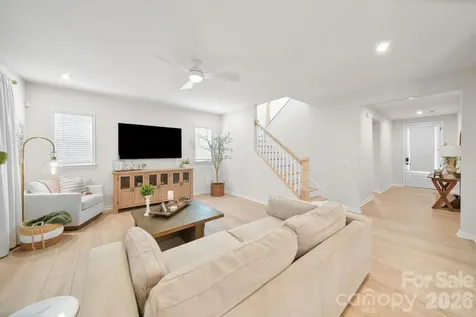 8114 Franklin Trail Street Charlotte NC 28227