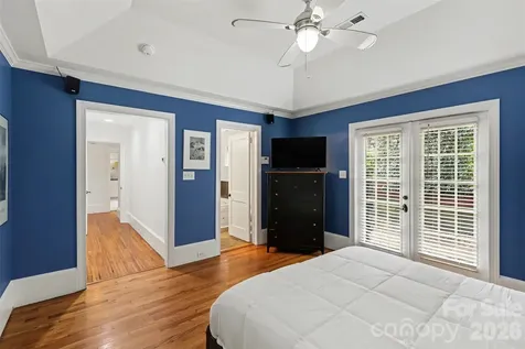 2001 Wood Dale Terrace Charlotte NC 28203