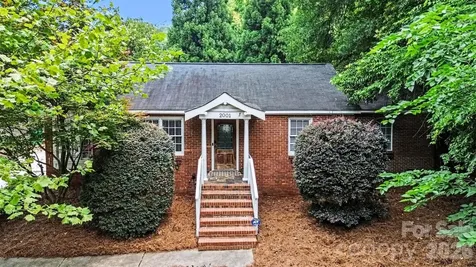 2001 Wood Dale Terrace Charlotte NC 28203