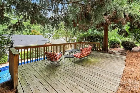 2001 Wood Dale Terrace Charlotte NC 28203
