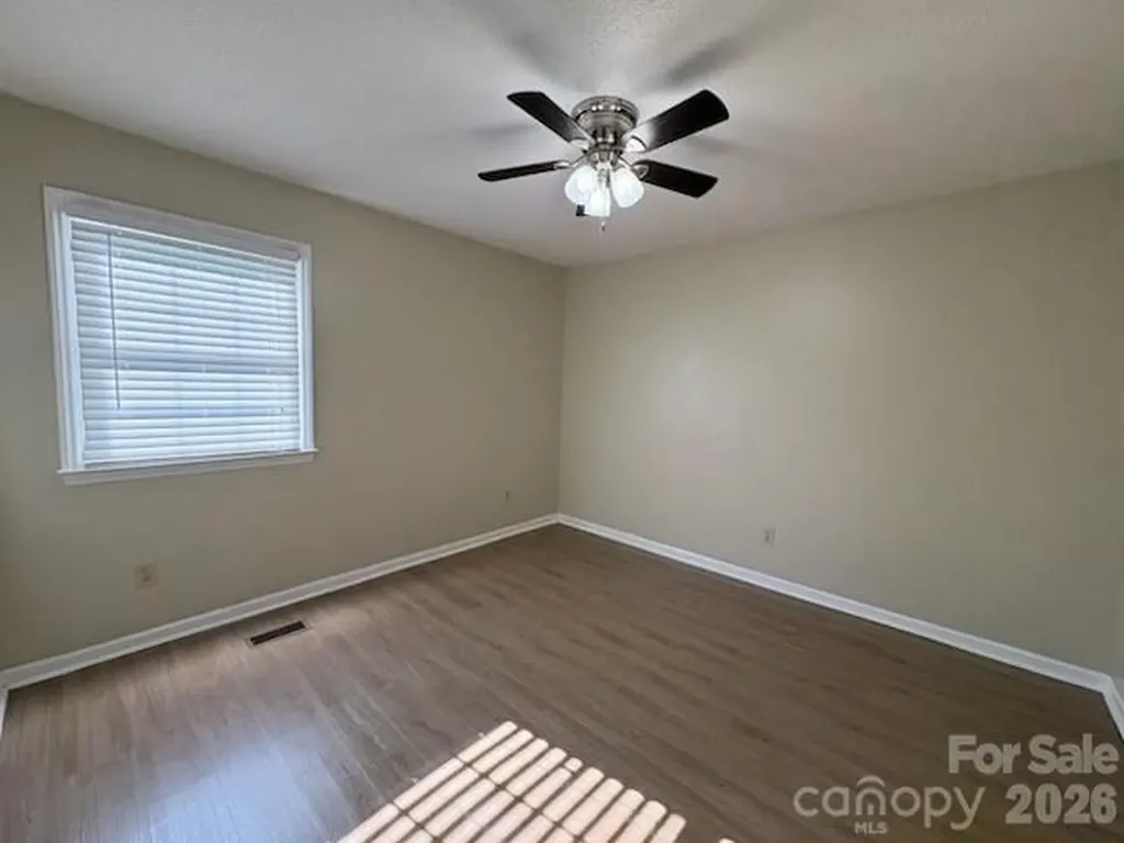 122 Wallace Street Boonville NC 27011