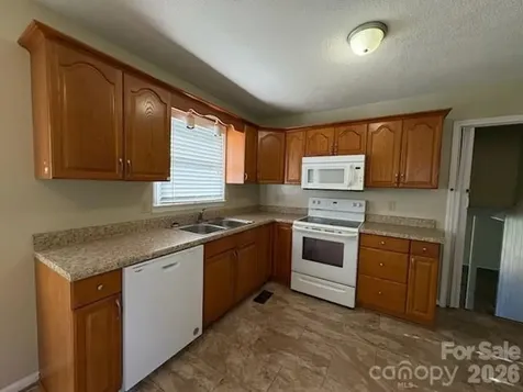 122 Wallace Street Boonville NC 27011