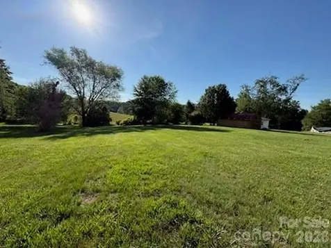 122 Wallace Street Boonville NC 27011