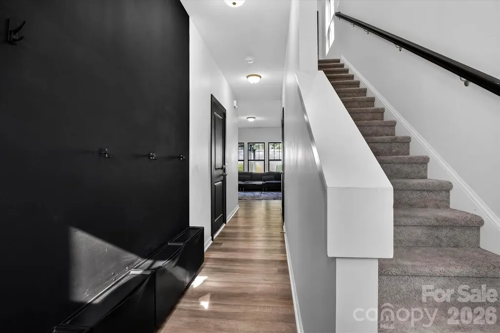 548 Kingsway Circle Charlotte NC 28214