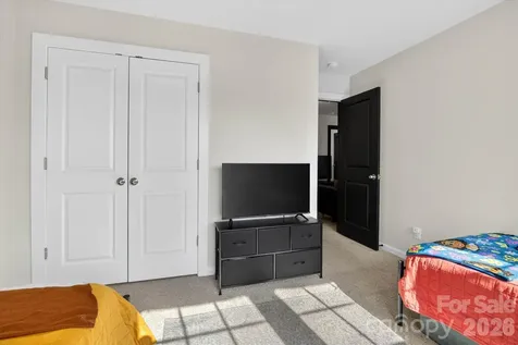 548 Kingsway Circle Charlotte NC 28214