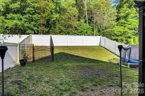548 Kingsway Circle Charlotte NC 28214