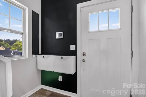 548 Kingsway Circle Charlotte NC 28214