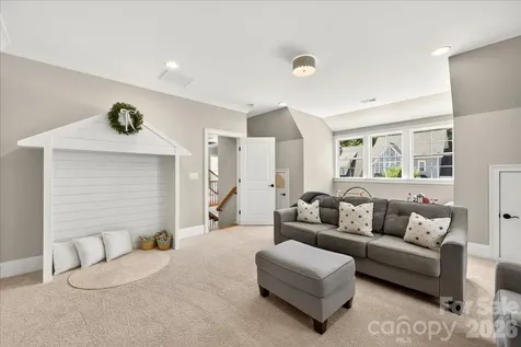 2619 Mary Butler Way Charlotte NC 28226