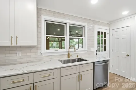 4020 Glen Haven Drive SW Concord NC 28027