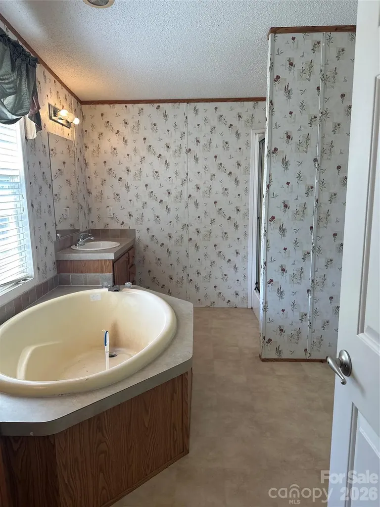 2567 Peeler Road Vale NC 28168
