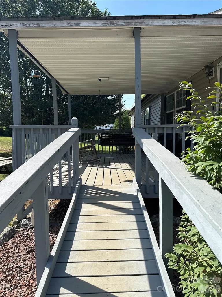 2567 Peeler Road Vale NC 28168