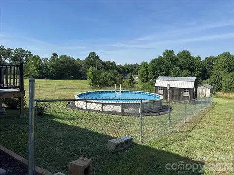 2567 Peeler Road Vale NC 28168