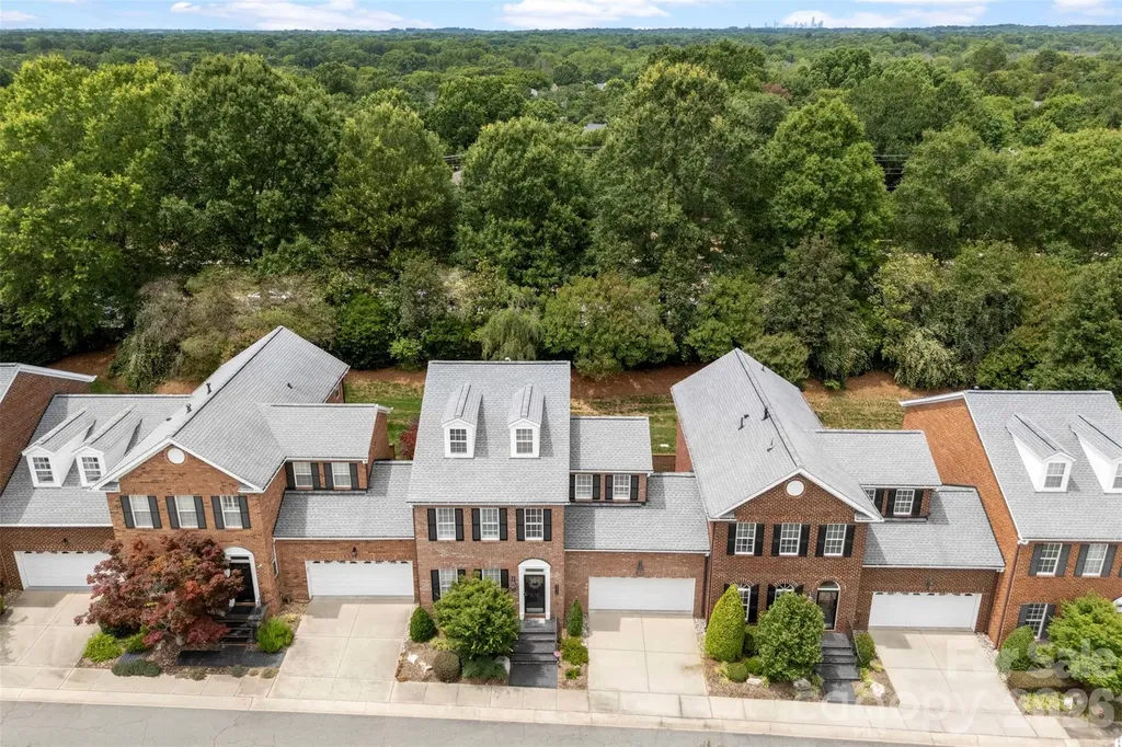 9415 Bonnie Briar Circle Charlotte NC 28277