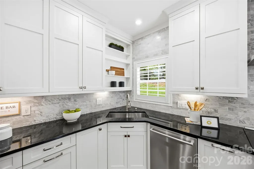 9415 Bonnie Briar Circle Charlotte NC 28277