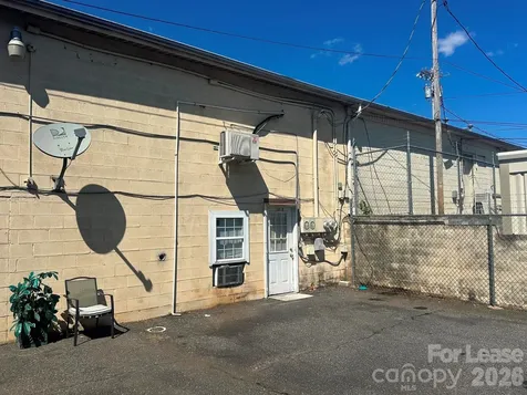 1305 W Front Street Statesville NC 28677
