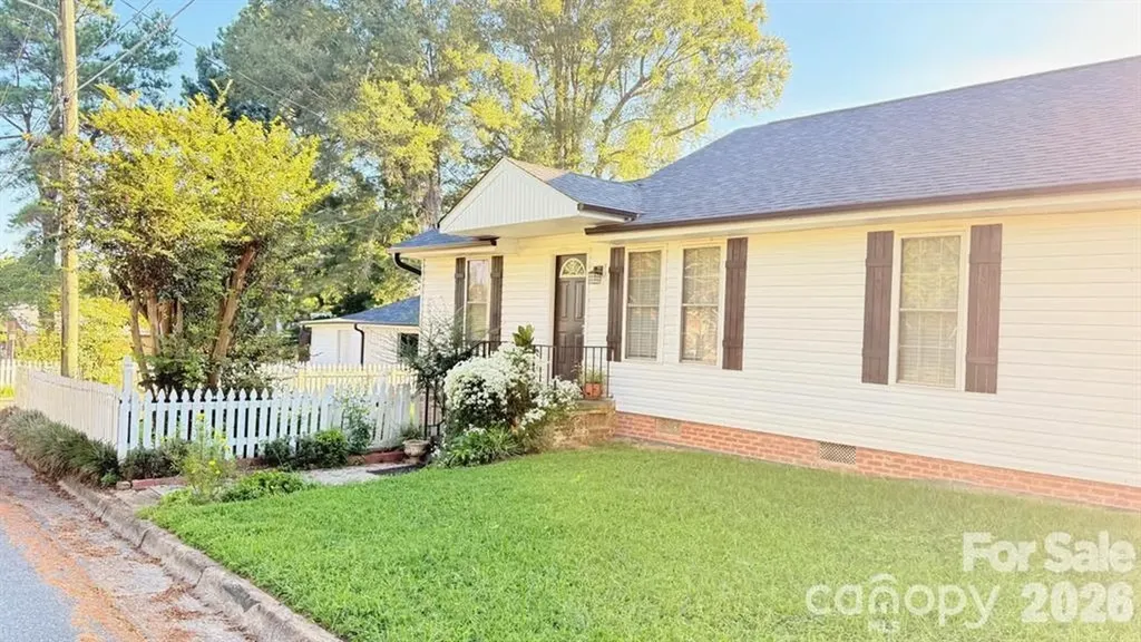 210 W Church Street Cherryville NC 28021