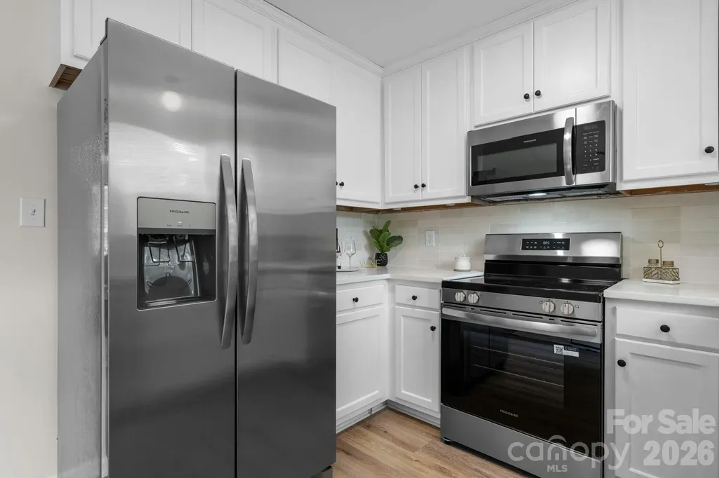208 S B Avenue Maiden NC 28650