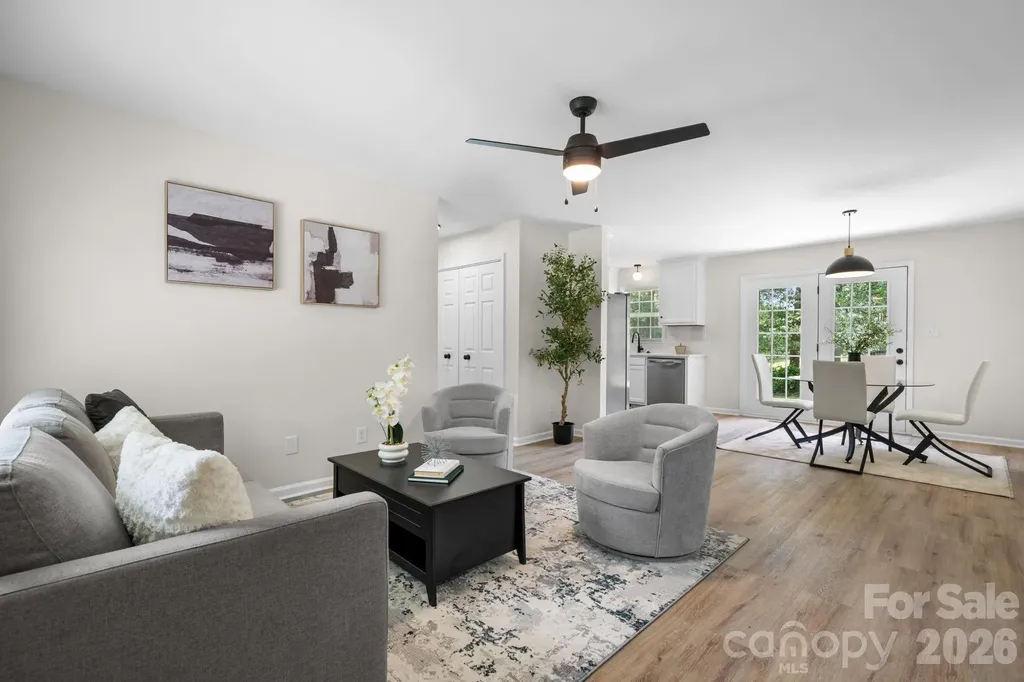 208 S B Avenue Maiden NC 28650