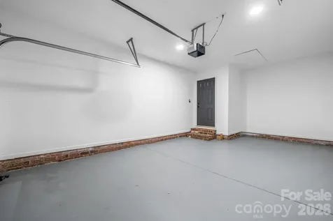 208 S B Avenue Maiden NC 28650