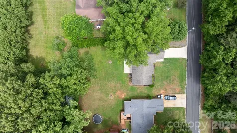 208 S B Avenue Maiden NC 28650
