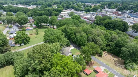 208 S B Avenue Maiden NC 28650