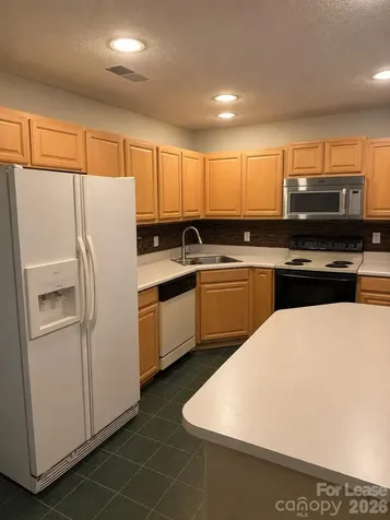 882 Pelican Bay Drive Pineville NC 28134