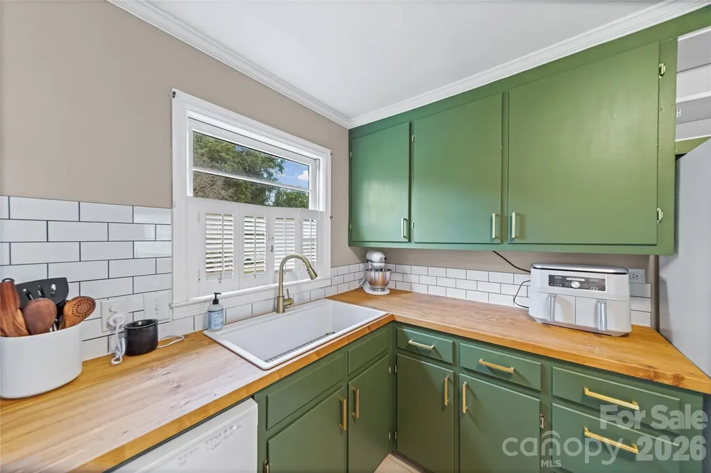 1501 Highland Avenue Albemarle NC 28001