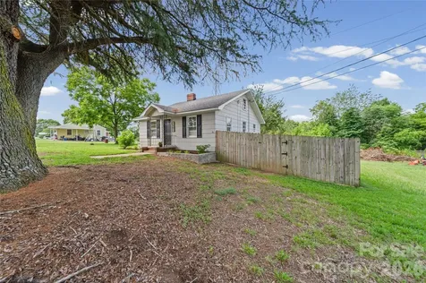 1501 Highland Avenue Albemarle NC 28001