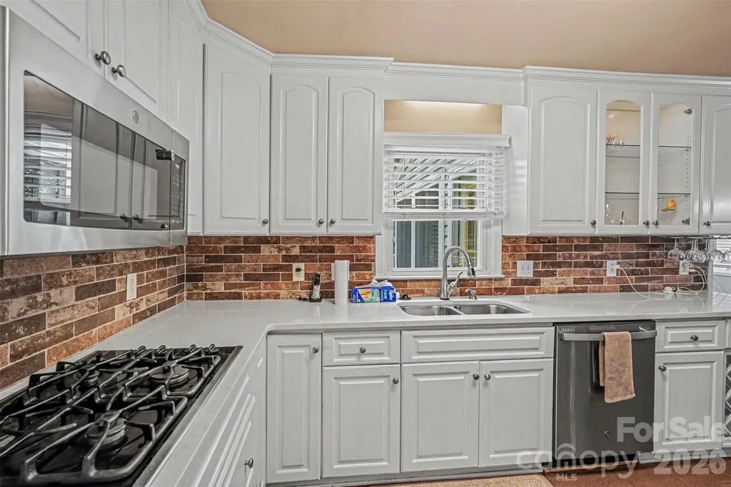 7944 Pawtuckett Road Charlotte NC 28214