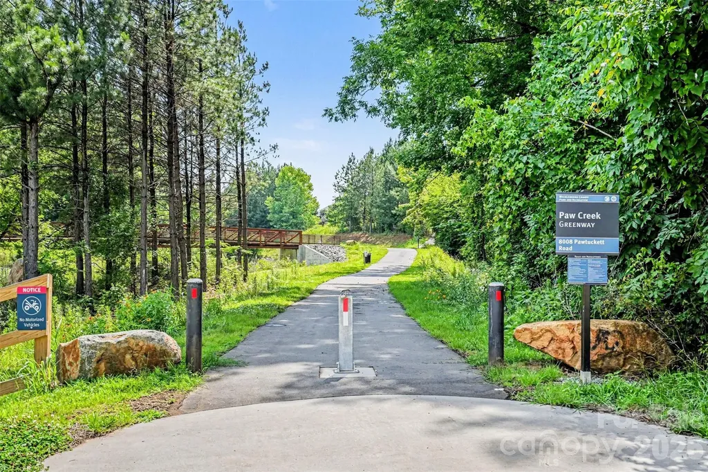 7944 Pawtuckett Road Charlotte NC 28214