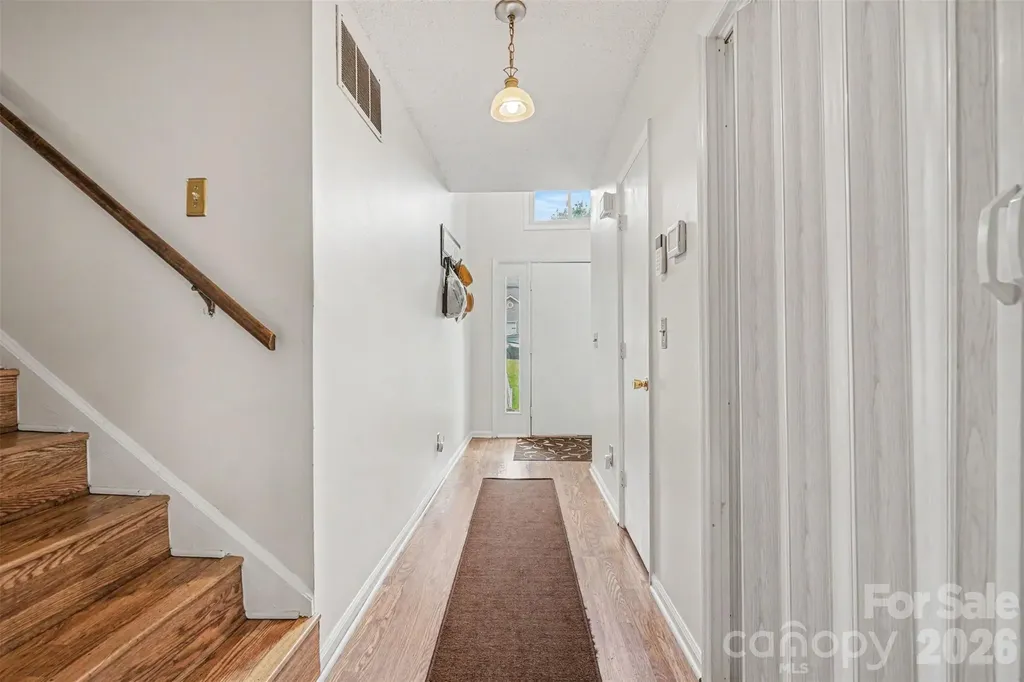 7944 Pawtuckett Road Charlotte NC 28214