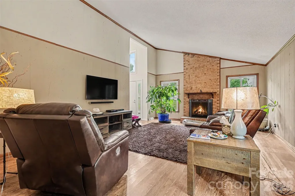 7944 Pawtuckett Road Charlotte NC 28214