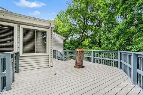 7944 Pawtuckett Road Charlotte NC 28214