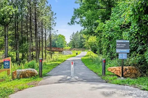 7944 Pawtuckett Road Charlotte NC 28214