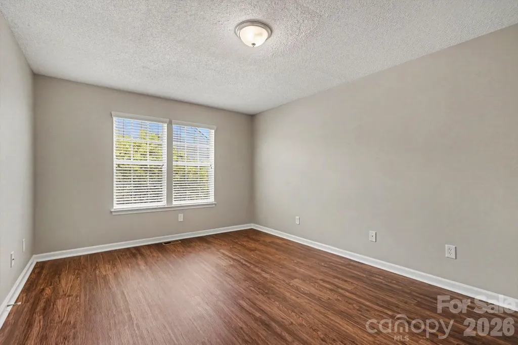 5615 Waverly Lynn Lane Charlotte NC 28269