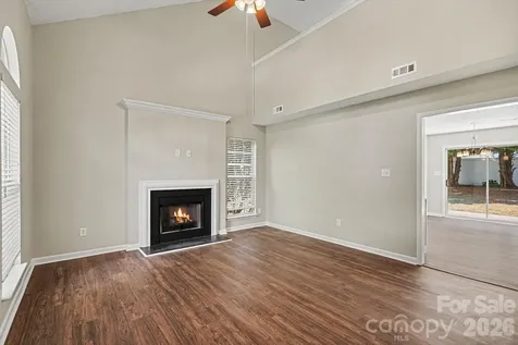 5615 Waverly Lynn Lane Charlotte NC 28269